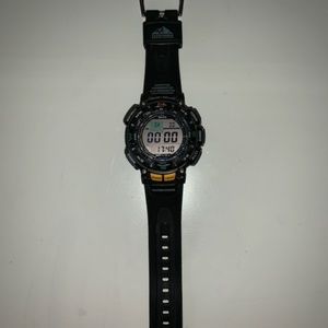 Men's Casio Pathfinder watch